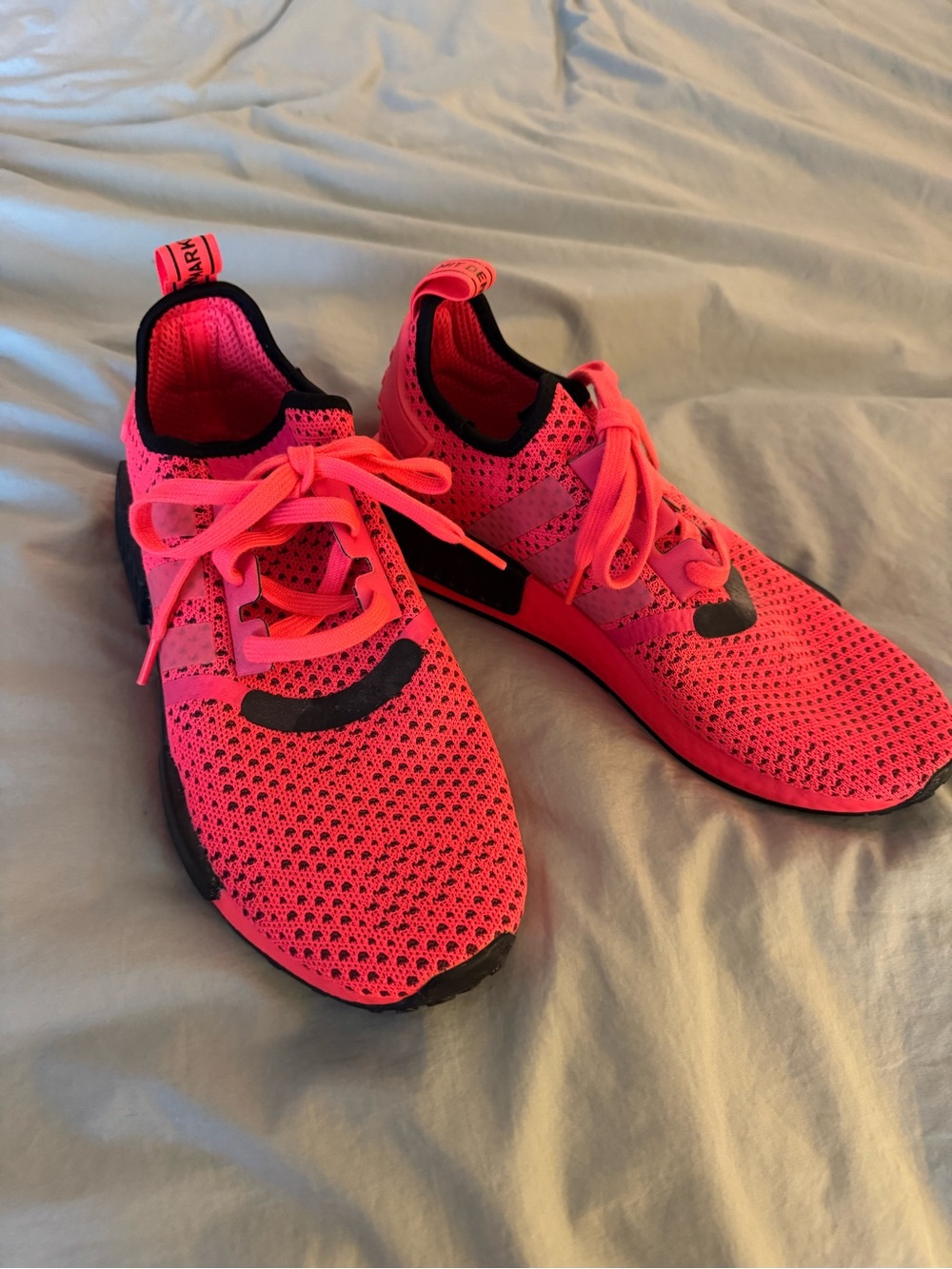 Adidas Boost men’s 8.5 ladies 10 hot Orange/Pink Never worn